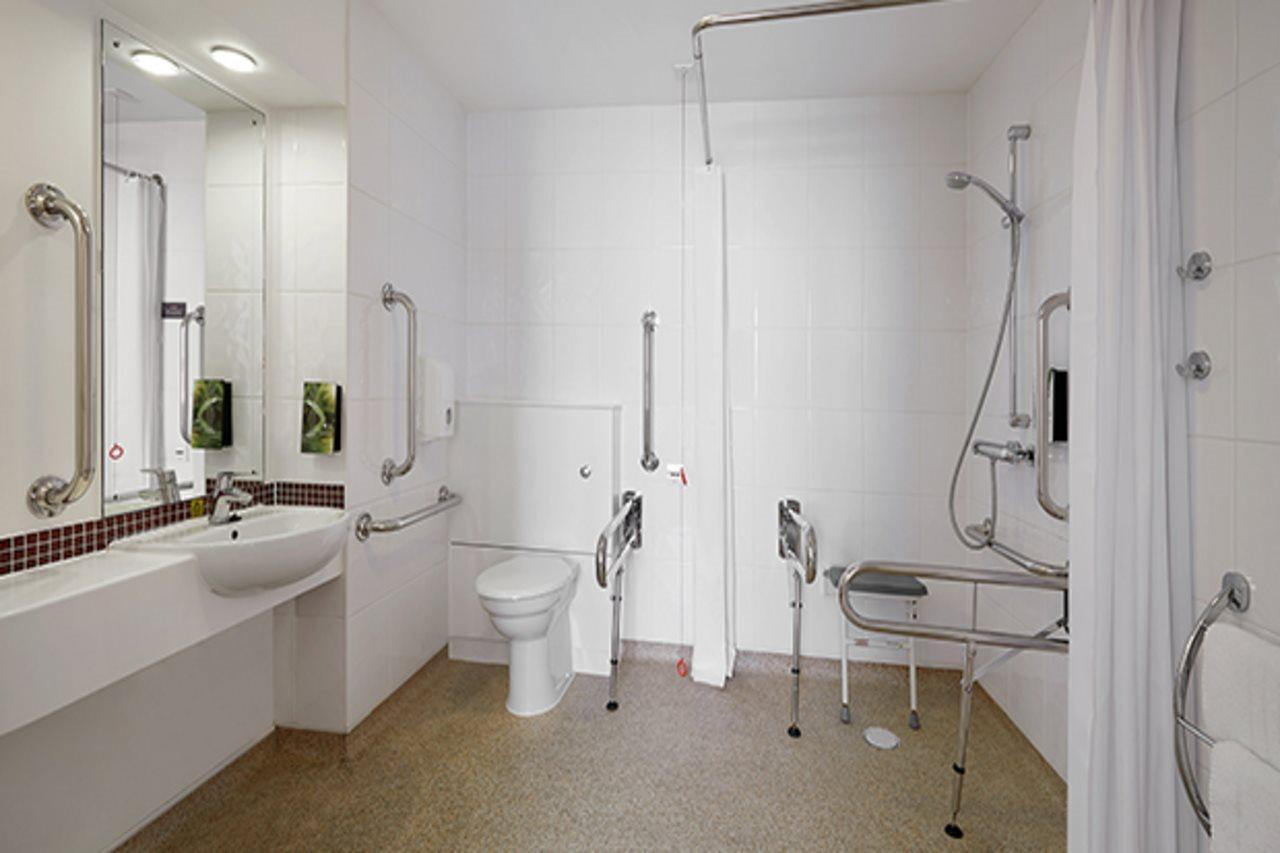 Premier Inn Durham City Centre Экстерьер фото